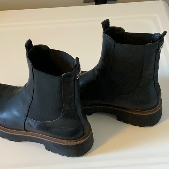 Sam Edelman Laguna Black Boot - Picture 4 of 4